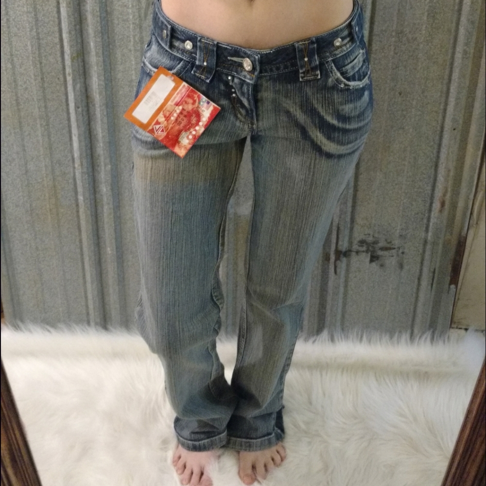 Brazilian Rhinestone Jeans - Picture 3 of 12